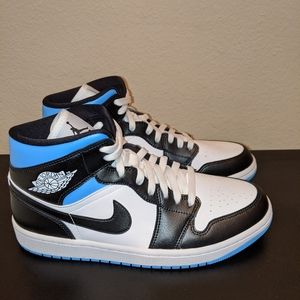 Air Jordan 1 Mid  White/ University Blue/  Size 9